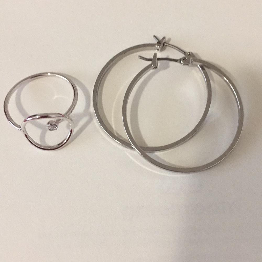 Loft set jewelry.